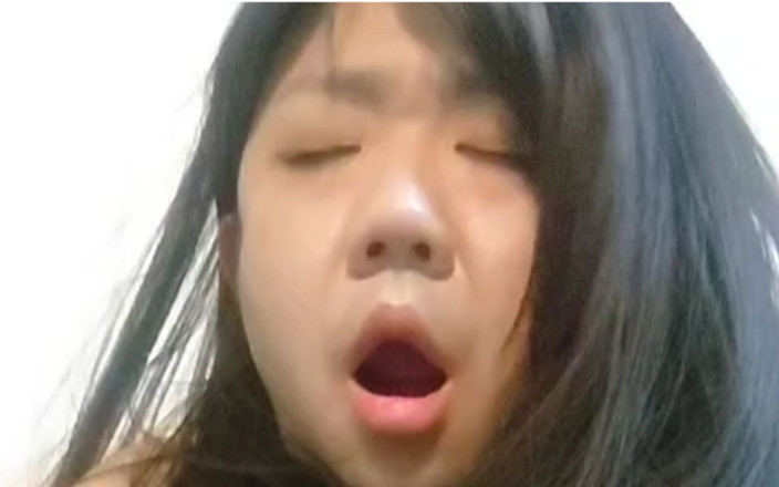 Ureniku Benten: Schau mich mehr an