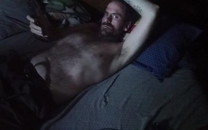 Rob Strokes: Uzun bir günün ardından sigaranın tadını çıkarıyor