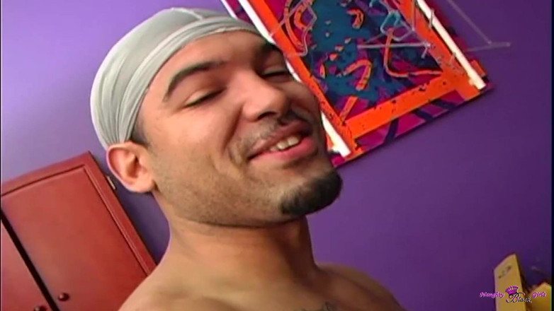 Naughty Black Girls: Ratu hitam Roxy ini sangat bagus di deepthroating dan dikongkek...