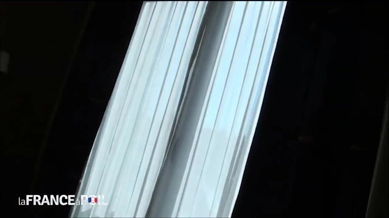 Papy Viewer: Çift yaşamlı hayırsever evde gözleri bağlı bir seks kölesi tutuyor