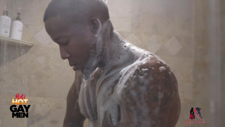 Reds Hot Gay Men: Doccia Stuzzica Da Solo