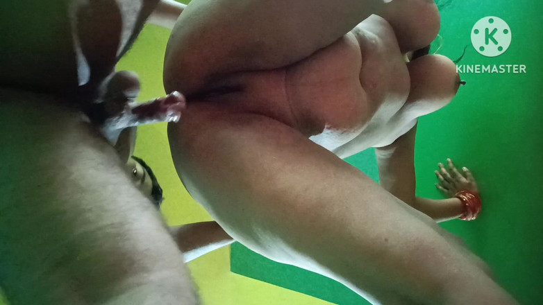 Latifah1234: 18-year-old Stepdaughter Suffers with Busty Stepmom Who Fucks Her Lovers...