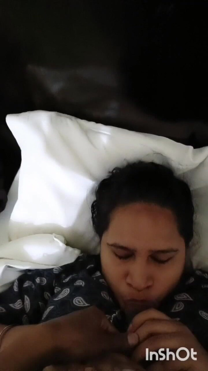 Sexgarl84: 我热辣女友的Chuti Chati，然后留在酒店里