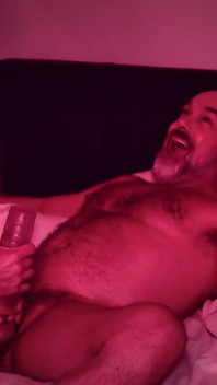 Primul muls al tatălui vitreg cu Adam Surge