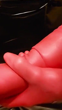 Heute ist es rote/ rote latexhandschuhe
