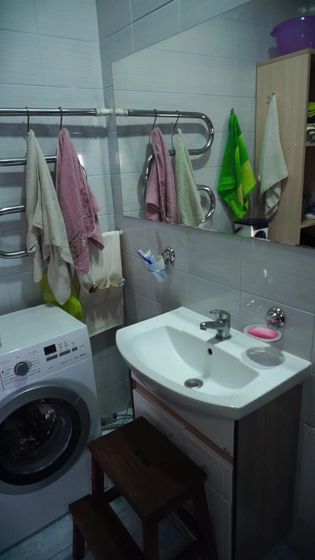 Pee in Sink - Custom Requested Video