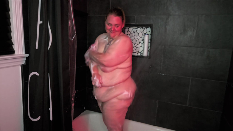 WeFuckinRight: BBW dziwka bierze prysznic przed sesją BBC