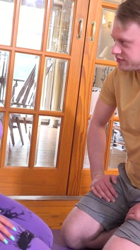 Auntjudysxxx - büyük memeli yoga orta yaşlı seksi kadın charlie rae kişisel antrenörünü baştan çıkarıyor