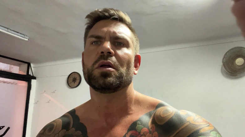 Juan Lucho Gay: Dirty in the Gym After Training