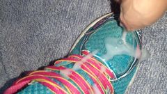 Sneakerfetish_BR: Stříkání na Asics Plíží se