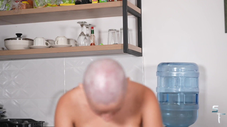 Shave Flix: Yesenia Returnează