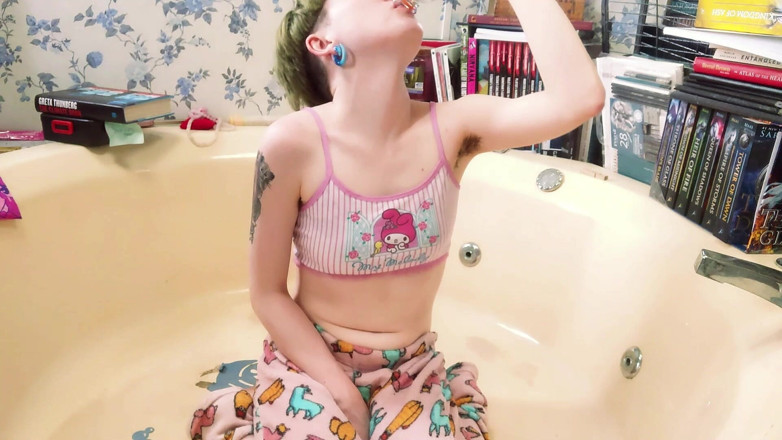 Lori Critter: První chcací video Lori Critters
