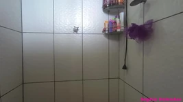 Bionda culo e procace natual si rotola in bagno e lascia la tua figa bagnata! Sophie Helenass