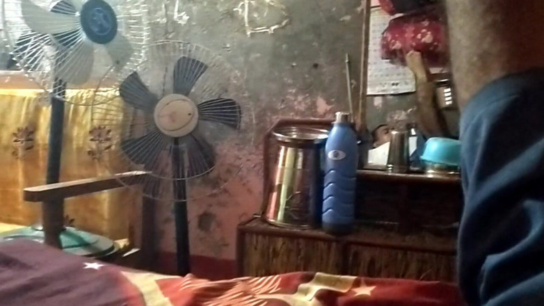 hotsimran70: Simran pierwszy film z masturbacji z chłopakiem