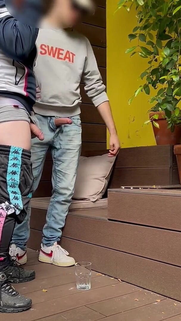 2 Boys Try to Piss in a Glass (one of Them Starts to Get Hard) (AmateurBoysPissing)