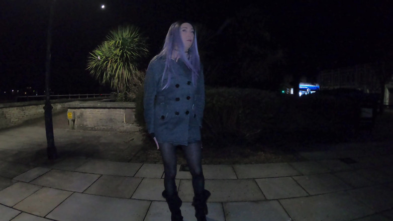 The Midnight Minx: Chilly midnight wank