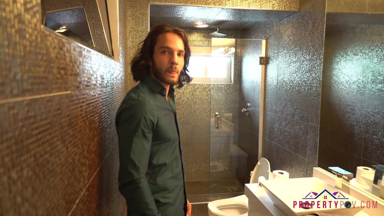 Helpless Boys: Proprietà POV - Dante - culo in affitto