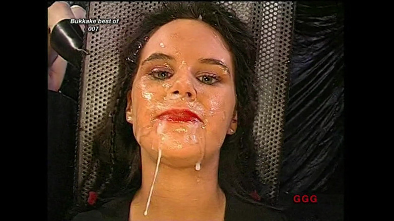 German Hardcore Gangbang: Ggg - yüzünde sütlü kargaşa