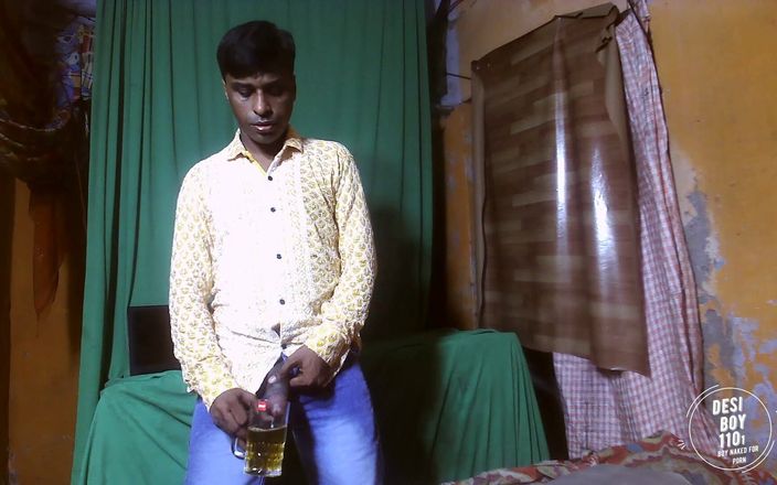 Indian desi boy: Nasty Boy Swallowing Piss and Spits