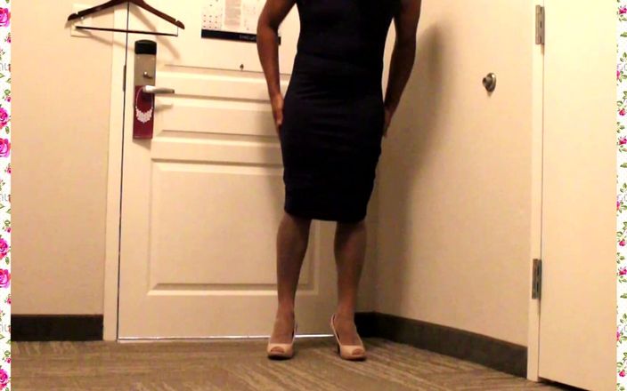 Sissy Housewife: Sissy Secretary Getting Dressed for Work