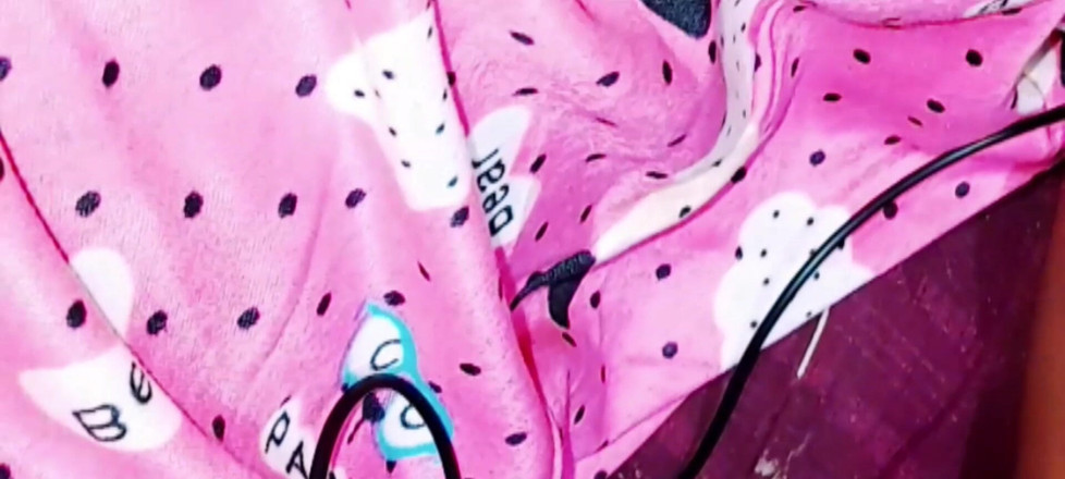 Renudbf: Indická nevlastní sestra chce můj velký tvrdý penis v její...