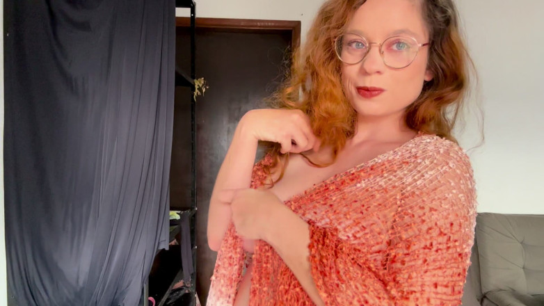 Auroraw: Sensual Smoking