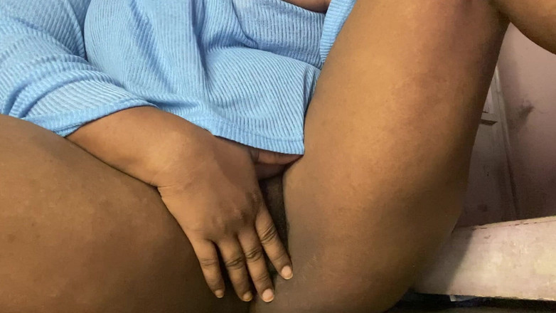 Angoori: Xnxx genç evli kadının eski erkek arkadaşı için mastürbasyon videosu