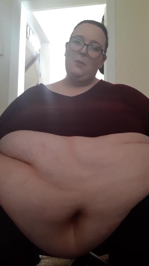 SSBBWLadyBrads: andhere men tumhari moti devi