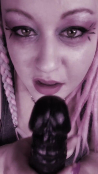 Campsissyboi: Je na čase, abyste přiznali, že sání ptáka je váš způsob života, řekněte mi...