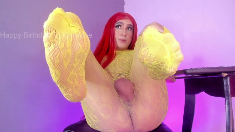 Aline Costa: Transexual Colombiana Fetish Pies Sudados Y Olor Fuerte