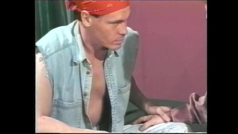 Mon Amie: Îți voi scoate hainele