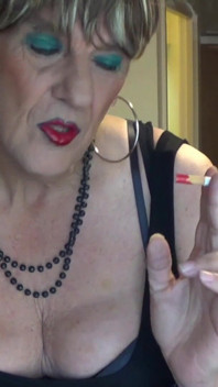 Sexy Smoking in Hotel