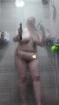 Sexy bbw Amanda škádlení ve sprše
