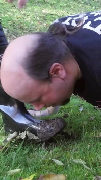 Using a Stranger to Clean Her Muddy Boots