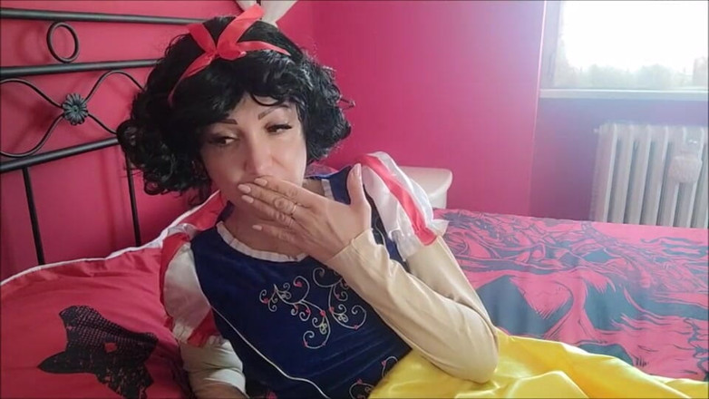 savannahamatoriale: Snowhite and the Nun Burps!