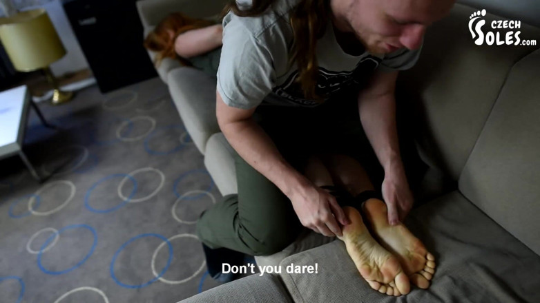 Czech Soles - foot fetish content: สาว submissive ถูกมัดและ tickle ที่เท้ากับการลงโทษ