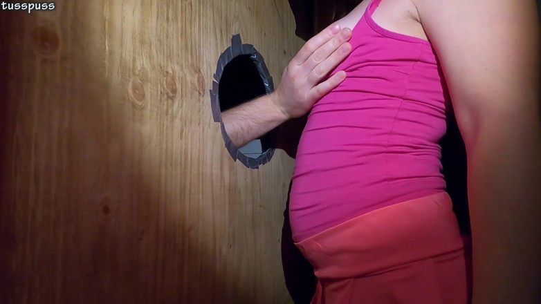 Tusspuss: Amateur gloryhole fun