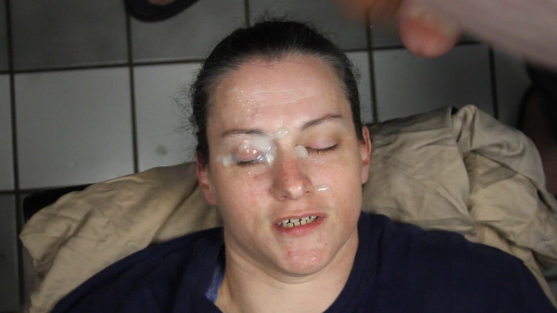 Dirty Dees: Huge Homemade Facial Blasting Right in Her Eyes!!!