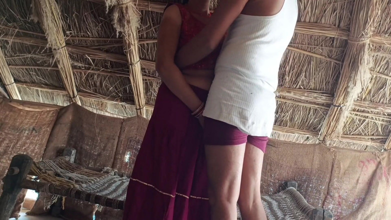Lalita Singh: Desi Village Bhabhi làm tình lãng mạn desi cauple