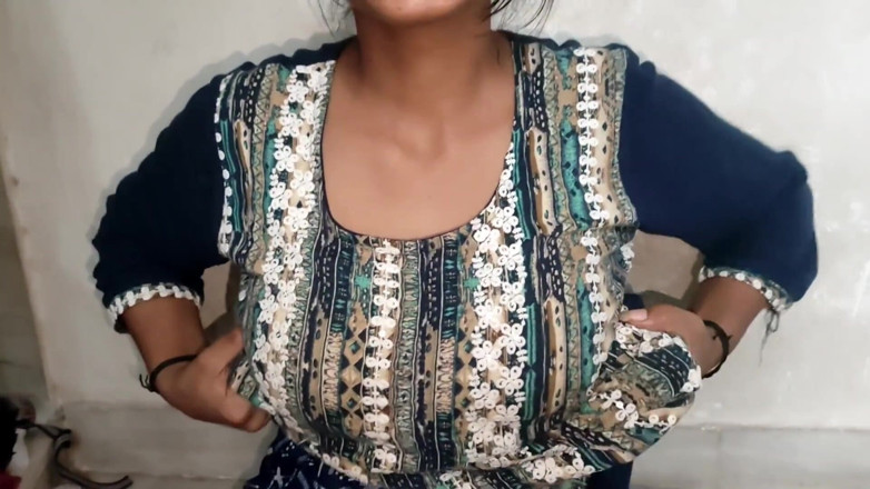 Rinkii: 18 Year Old Girl Fingering Wet Pussy Desi Indian Orgasm...