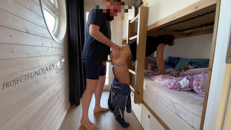 Projectsexdiary: Fiică vitregă vulnerabilă folosită de tati