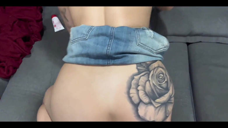 Jenni Faria: Můj přítel zavolal svého strýce, aby se podělil o moji...