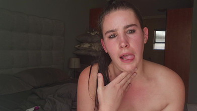 domslutfucker: Толстая Шлюшка Унижает Себя, Трахая Во Все 3 Дырки