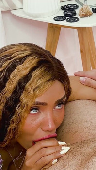The Exotic Helena Fits Gets Down on Her Knees to Lucio D Rizzo: an Intense Blowjob That Leaves Him Out of Control
