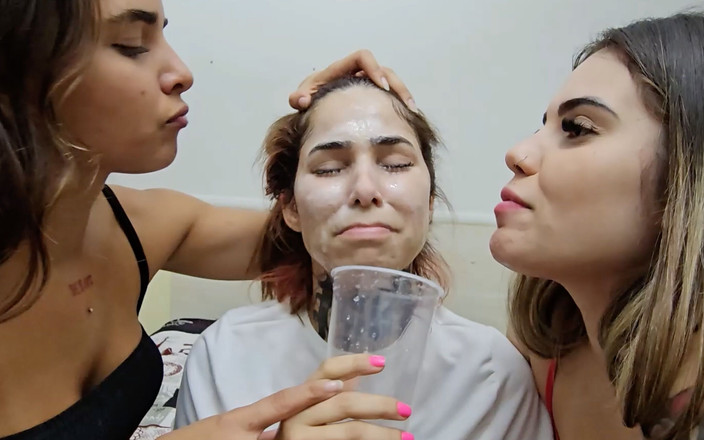 MF Desires: Gorgogliando sputa in faccia