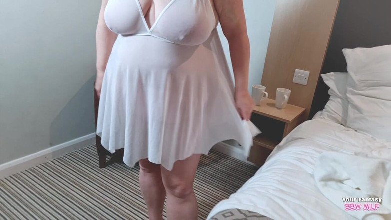 BBW_Wife: Bibir pepek - rakaman dekat (buatan sendiri tetek besar semula jadi ibu...