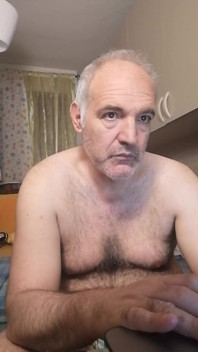 Bir porno film ve mutlu bir şekilde uyandırmak için bir el hareketi!