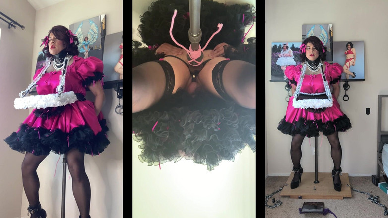 Sissy Candy: Une soubrette effrène avec son plateau de service chevauche son...