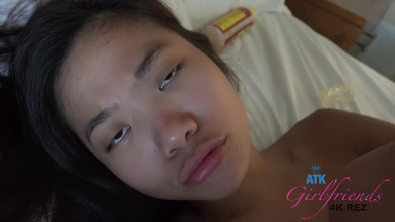 ATK Fans (Girlfriends): เธอตัดสินใจยอมให้เย็ดแตกในอยู่ดี