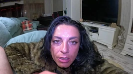 Deep-throat,masturbating and Cum Play with a Fur-coat 281